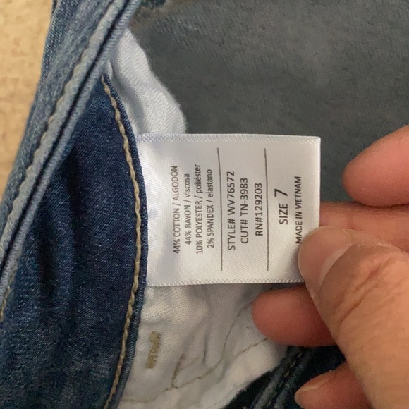 Fashion Nova classic high rise waist denim jeans - Picture 5 of 6